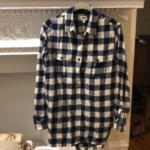 Uniqlo Size M Flannel Tunic Button Down Shirt